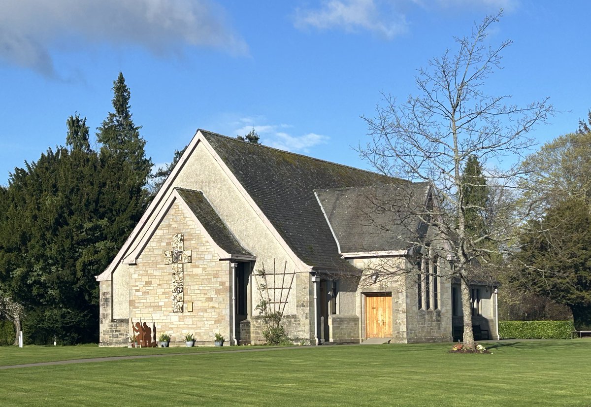 Beautiful day today @StrathallanSchl. Spring in Perthshire is hard to beat! #iloveboarding