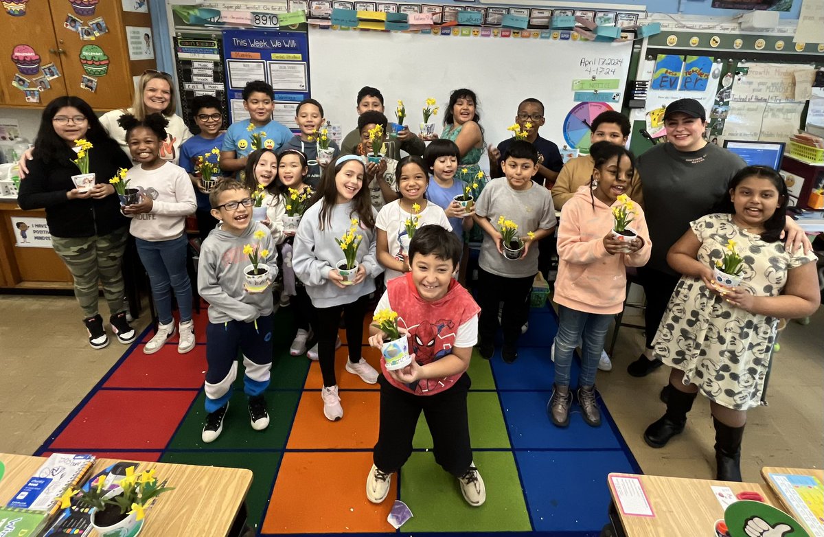 Joyous moments abound as we celebrate spring, the earth, and being third graders in WH! Thank you to our very special class moms for all their creativity and passion! #WHe <a href="/WhufsdRams/">Ram Pride</a>  <a href="/stellina8203/">dreilly</a> <a href="/CornwellAveES/">CornwellAveES</a> <a href="/Bridiekar/">Bridget M. Karis</a> <a href="/PatriciaScollo1/">PatriciaScollo</a> <a href="/msfine_10/">Sara🌊 RIVER</a> <a href="/MsGiovanelli/">Ms. Giovanelli</a>