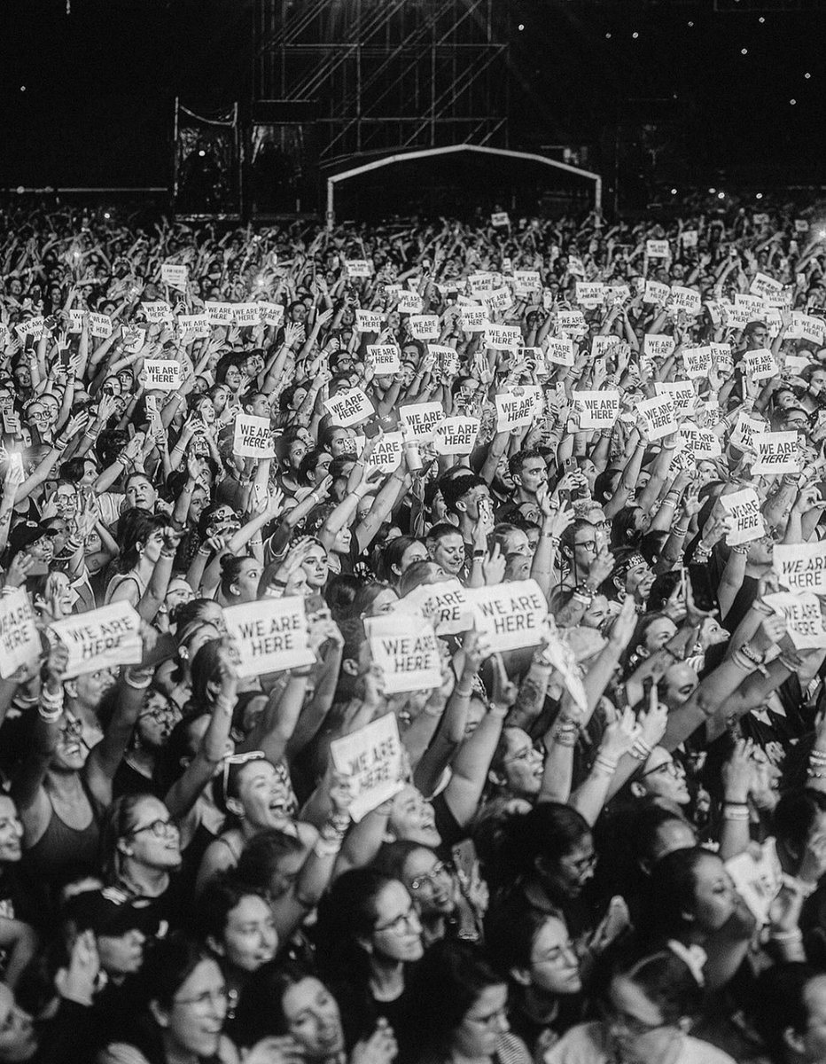 these signs 😭❤️ I’m so happy for the latam fans 🥹