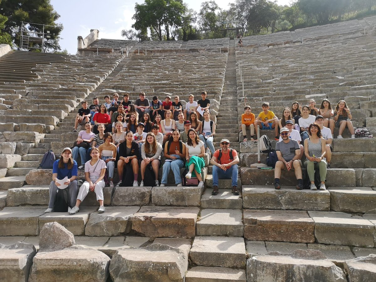 Les élèves de 4e du <a href="/camus_college/">Collège Albert Camus SOUFFLENHEIM</a> en voyage en Grèce ont eu la chance de croiser aujourd’hui la #FlammeOlympique à Mycènes ! 
Une avant-première avant son passage en #Alsace !
<a href="/acstrasbourg/">Académie Strasbourg</a> <a href="/Paris2024/">Paris 2024</a> <a href="/toutelalsace/">Toute l'Alsace</a>