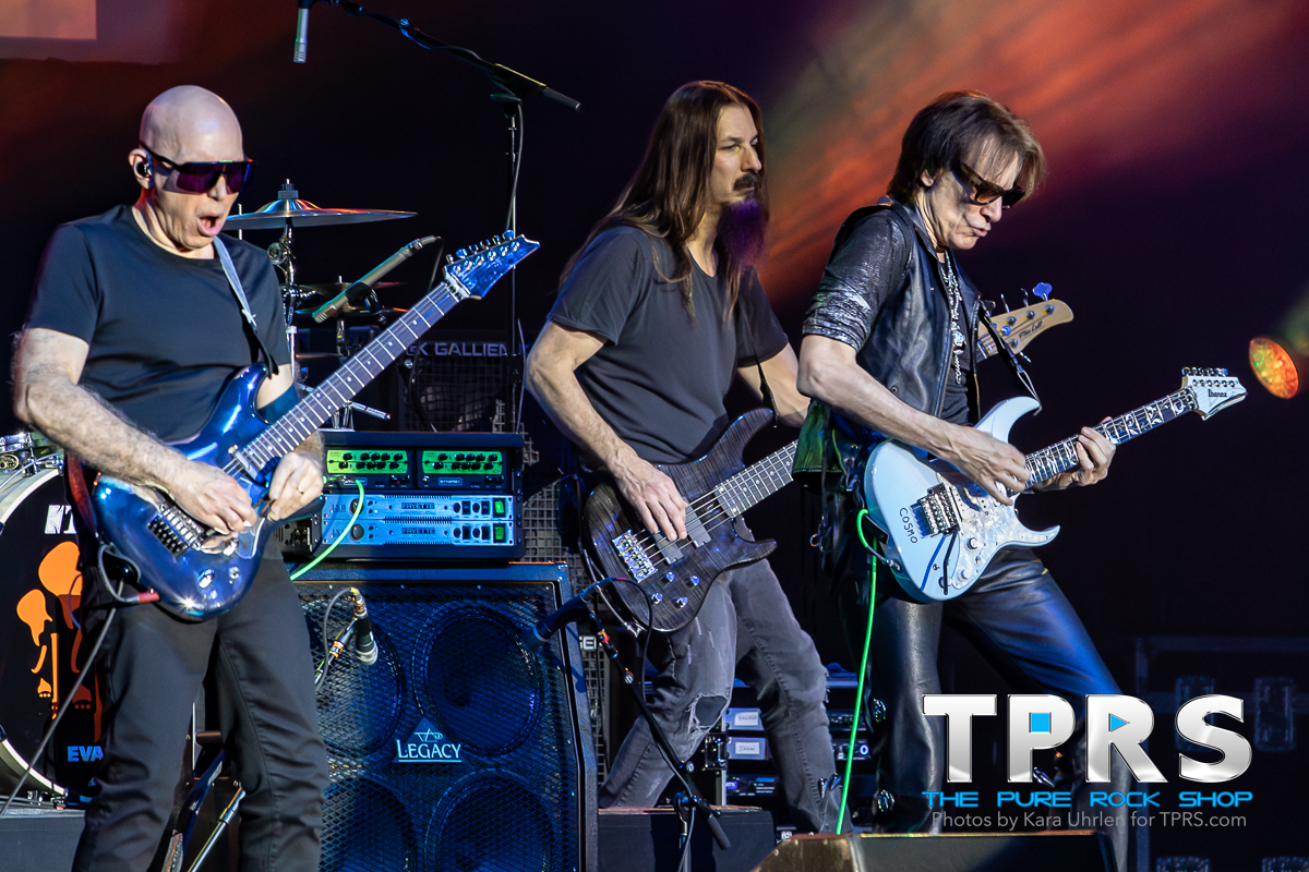 HOLDING IT DOWN: The jams with @chickenfootjoe and @stevevai are getting further and further out there. We called last night's jam in Detroit 'the brown acid jam'. Who knows what will happen tomorrow night in Chicago? Thanks to @thepurerockshop for this incredible shot.