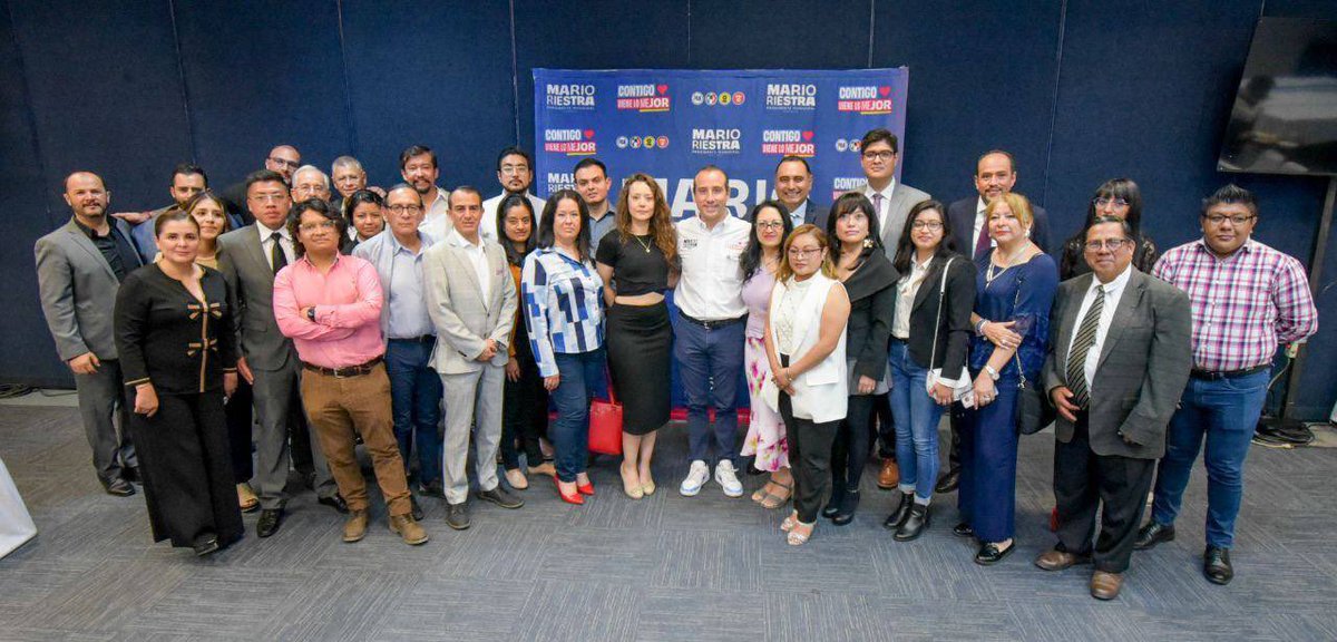 marioriestra's tweet photo. El Sistema de Salud en el país es una máquina de sufrimiento.

Por ello, construiremos la primera Clínica Municipal de la Salud e impulsaremos acciones en beneficio para la ciudadanía.

Gracias a mis amigas y amigos doctores poblanos y de la AMETD, por la invitación para dar a conocer mis propuestas, escuchar sus inquietudes enriquecen este proyecto.

 #ContigoVieneLoMejor