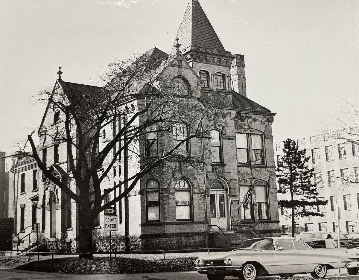 The former Oakland County Jail, on Huron Street in downtown Pontiac. Built 1885, demolished in September 1962. This photo was taken on January 20, 1961 by Pontiac Daily Press photographer Ed Vanderworp. At that time it was serving as the office of the County Prosecutor. @OakGov