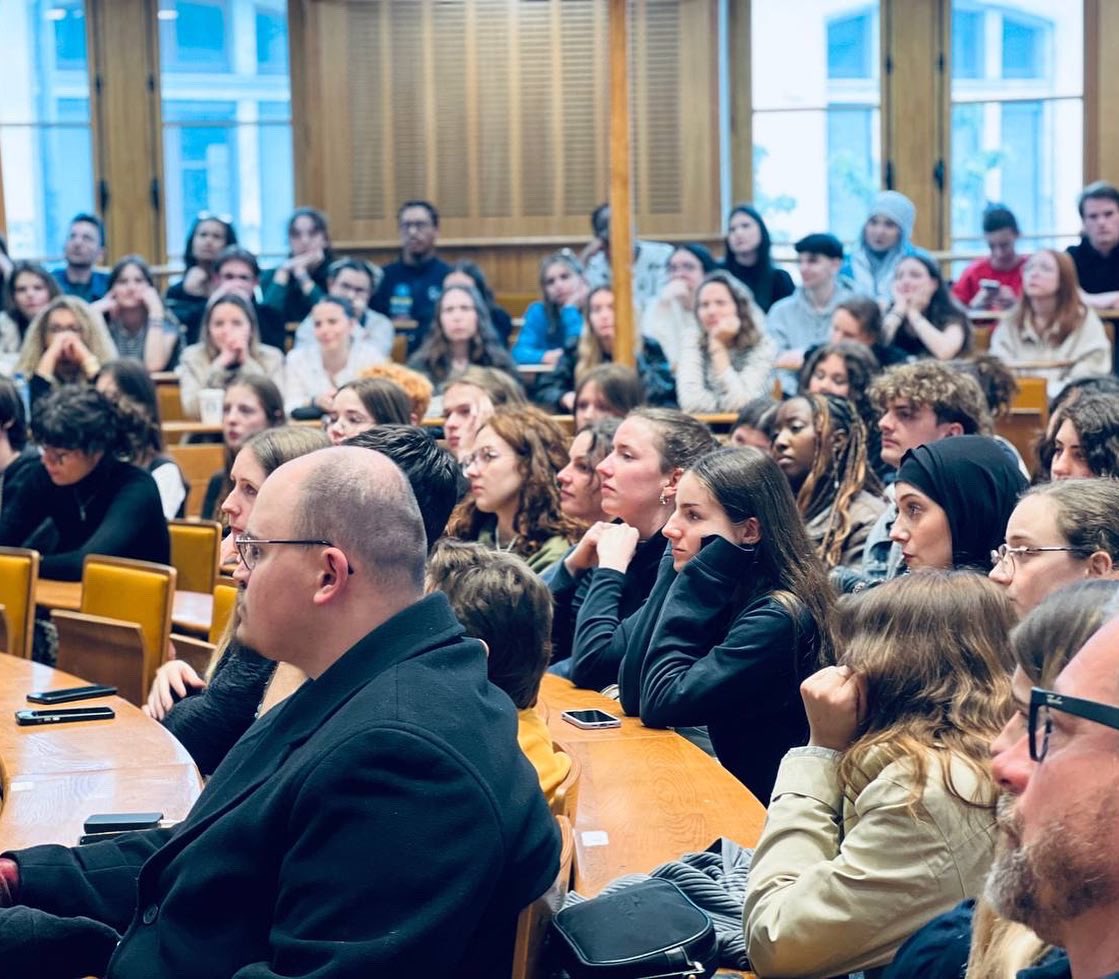 Siamo Tutti Antifascisti 🔥 Ils ne feront pas taire les voix pour la paix et la justice. 📍Lyon, tournée des facs avec @LouisBoyard et @gabrielamard