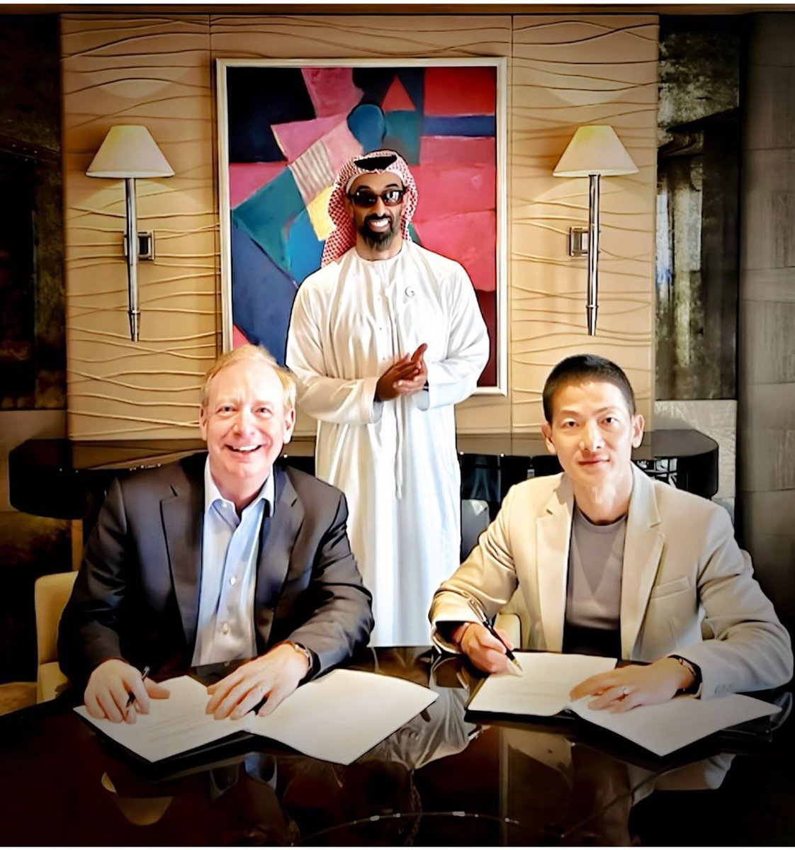 Microsoft Announces Major $1.5 Billion Investment in Abu Dhabi's AI Sector

linkedin.com/posts/zakariah…

#Microsoft #AI #TechnologyInvestment #AbuDhabi #G42 #CloudComputing #Innovation #TechNews #GlobalTech #UAE #AbuDubai #Zakaria_Hasaneen
<a href="/hhtbzayed/">Tahnoon Bin Zayed Al Nahyan</a>