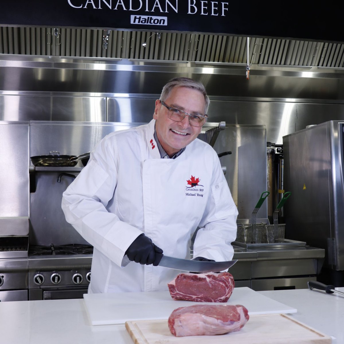 Canada Beef President, Michael Young, retired at the end of March 2024 after five years at the helm of the organization!

Read the full article in the Canada Beef Performs newsletter. canadabeef.ca/news/cb_newsle…