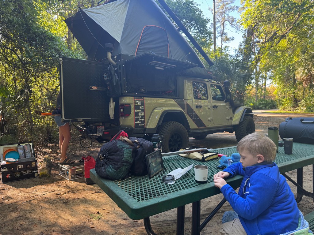 The worn out camp kid life summed up in one photo 
Adventures are made possible with the great support from: 
@ashevillevehicleoutfitters
@alucab_usa
@blueridgeoverlandgear
@midlandusa
@gp_factor
@scrubbladewipers
@showerpouch
@zarges.usa