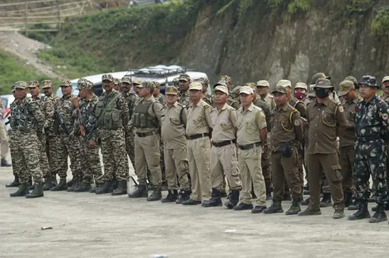 (#Mockdrill conducted at all #pollingstations in #Palin AC) The Arunachal Times - arunachaltimes.in/index.php/2024…