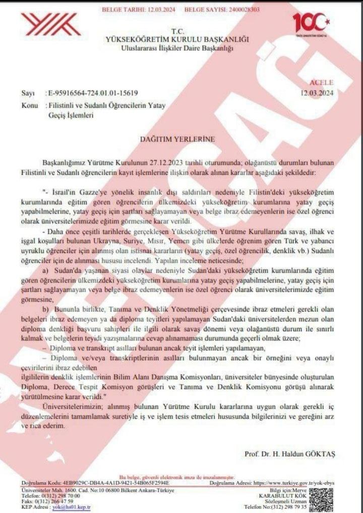 derme98's tweet photo. @ProfDemirtas @umitozdag @kutlualtay @rpyavuzarslan @ifkoparan @cagataykoctug3 @RTErdogan @tcbestepe @YuksekogretimK @erolozvar  @ajans_muhbir  @TC_Danistay @ProfDemirtas
Türk öğrenciler hakkını arıyor. https://t.co/MLciX7KGsF