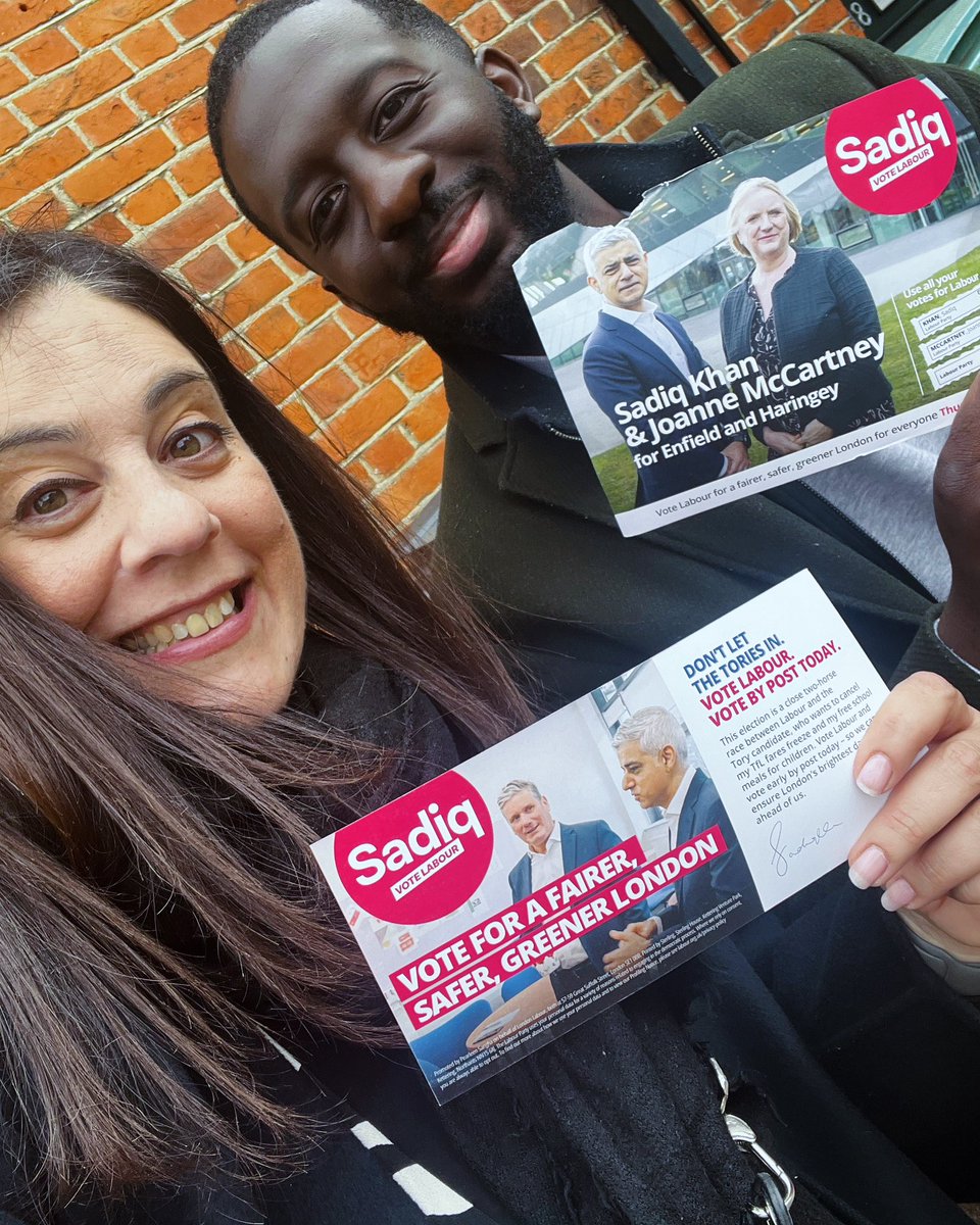 Getting out the postal vote in Wood Green today. 

#VoteLabour #votesadiqkhan 🌹🌹🌹