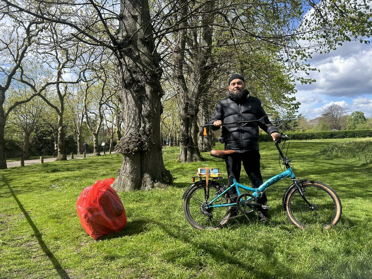 #wednesdaywander Choose a pastime that energises you! #thewanderinglondoner

A few of my hobbies combined, cycling, book sharing, litter picking.

A community clean up helps us meet neighbours, and also sends out a strong message.

The doer is always the one who benefits most!