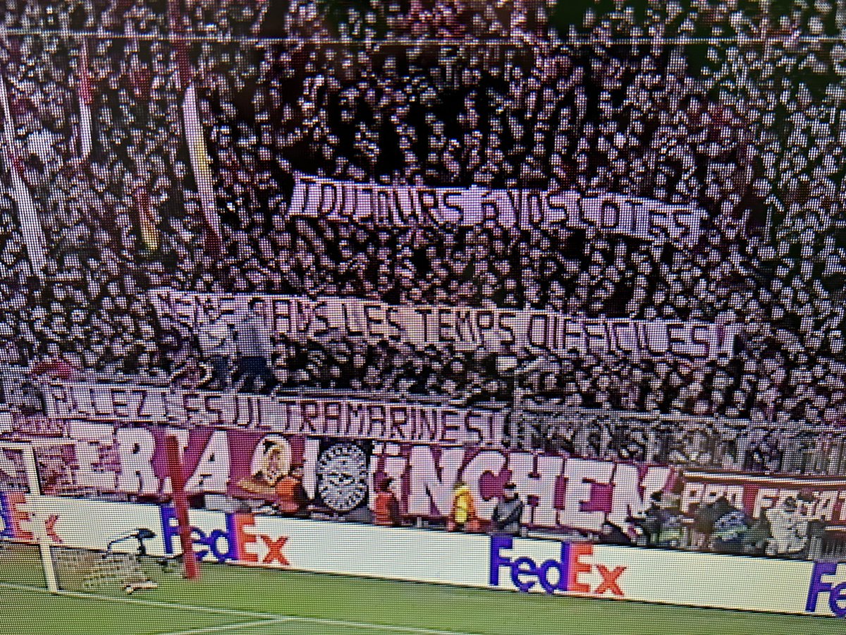 Oh la solidarité des Ultras du Bayern avec ceux des @girondins !