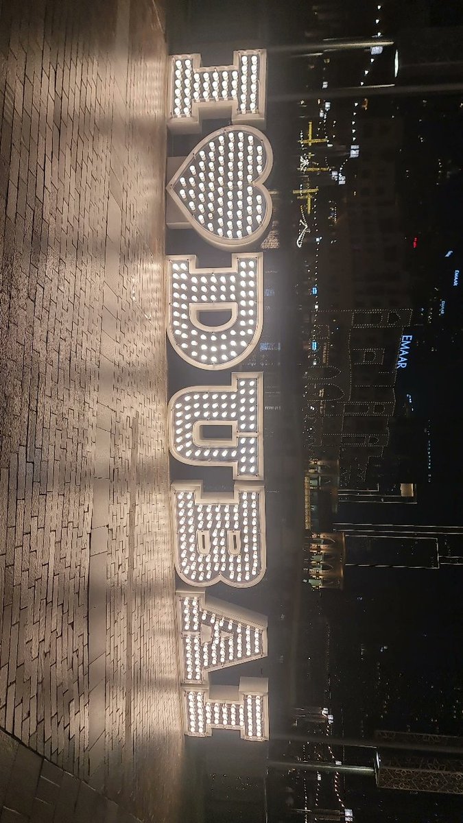 مين بدبي؟