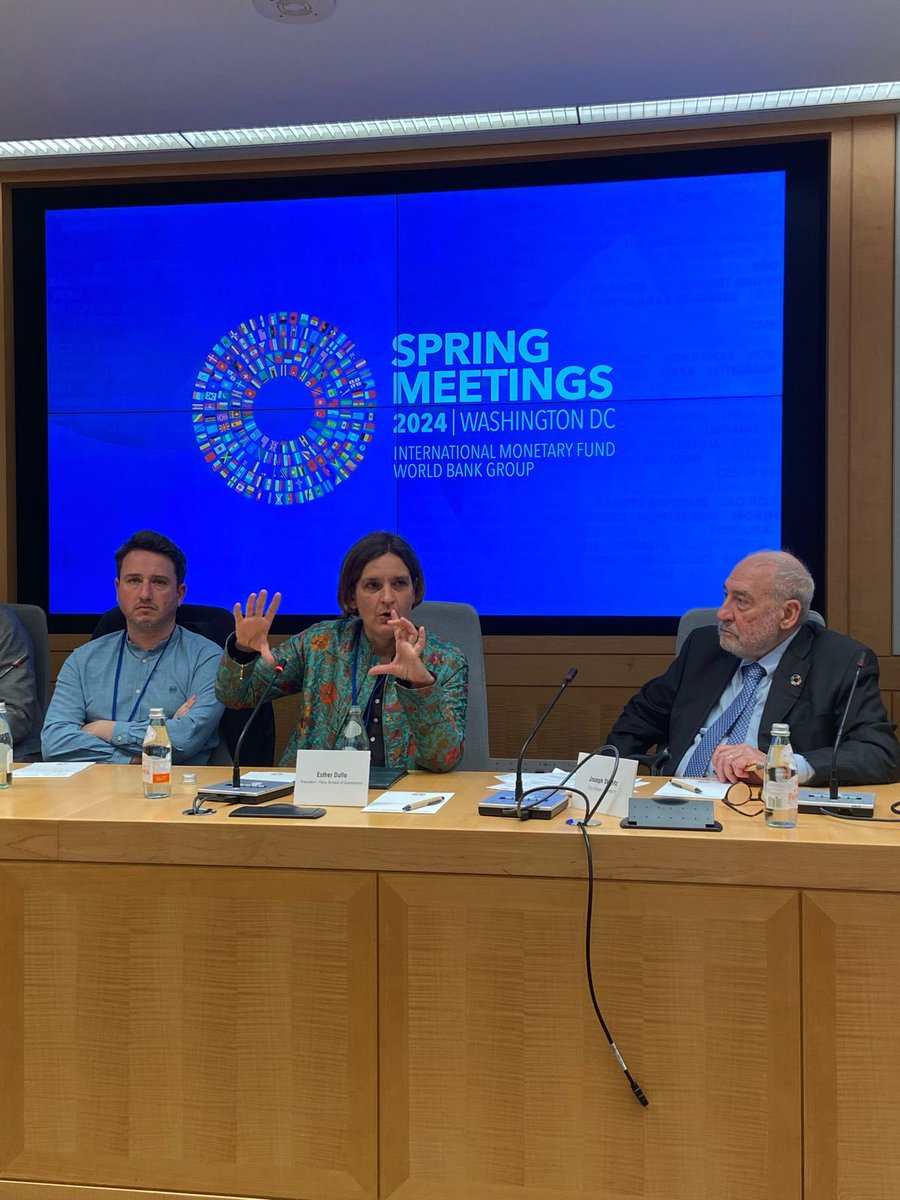 “World’s emission are highly unequal. An American in the top 10% emits 122 times more than an African. A minimum tax on the super rich is a no brainer to start compensating how climate change is affecting poor countries” Esther Duflo #WBGMeetings @PSEinfo