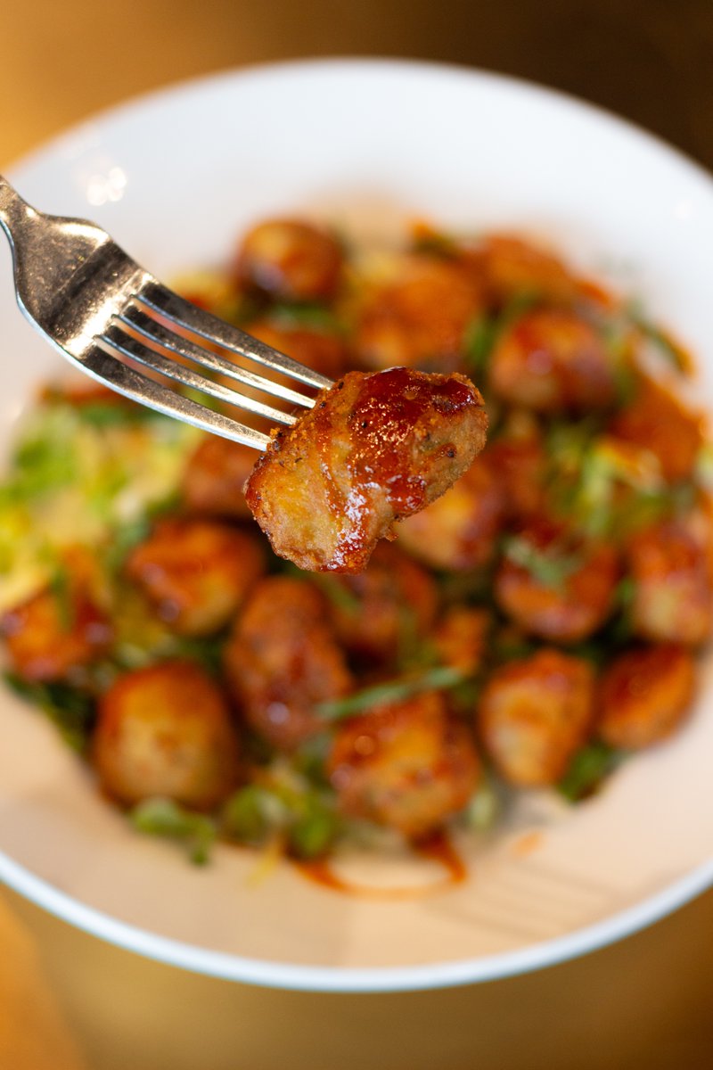 antilogycg's tweet photo. Can't help but brag about our Tempura Battered Brussels Sprouts. Best tasting sprouts you'll ever eat for dinner. Made-to-order in a delicious sweet 'n' spicy sauce and green onion, with a lemon pepper aioli dipping sauce. You won't even realize you're eating vegetables! https://t.co/zZ8FJ0fPWx