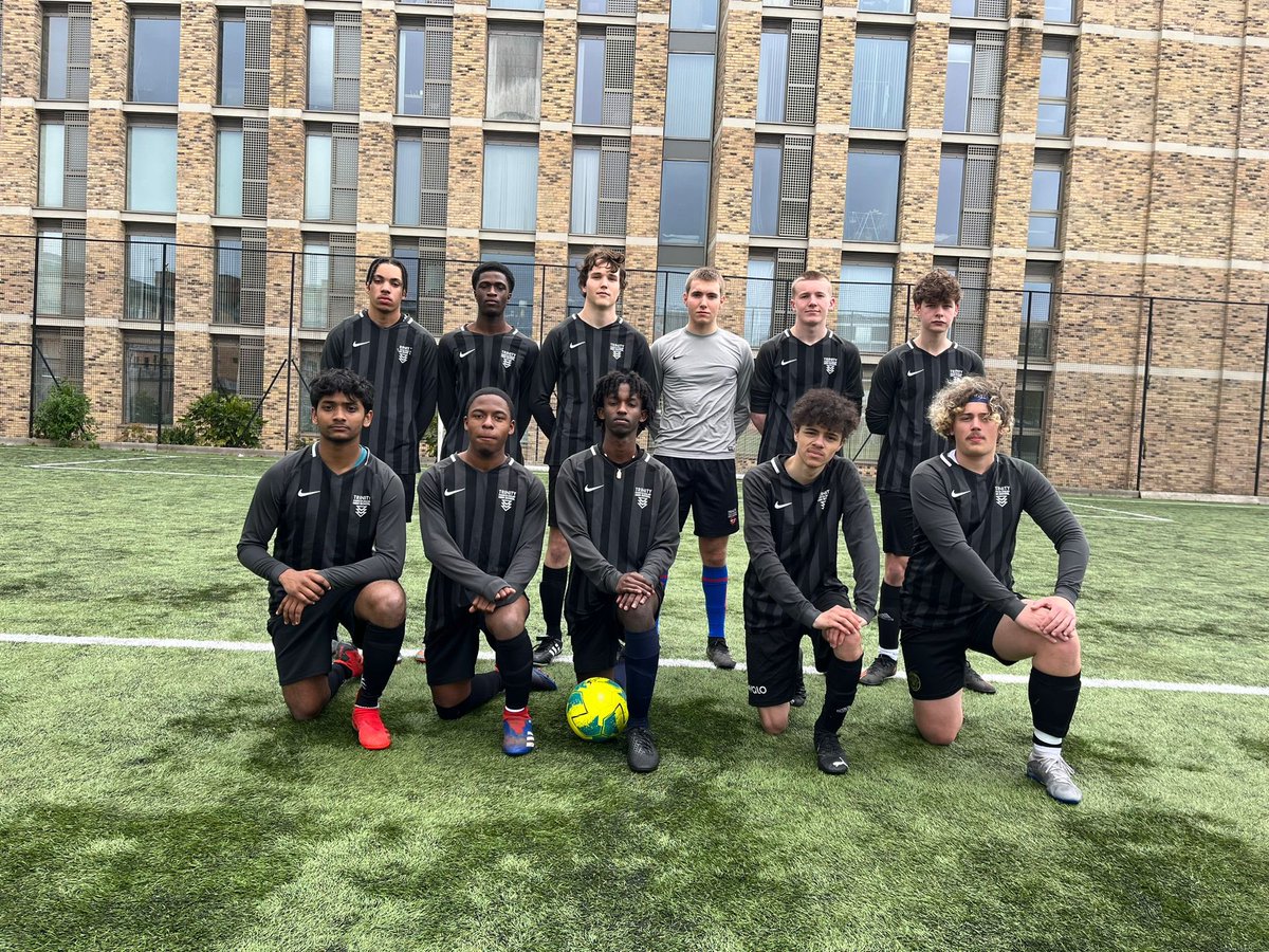 Our @TrinityHigh6th Form boys’ Football team took on William Hulme’s School. 2 goals for Prince and 1 each for Daniel and David. Plus Rapha our goalkeeper scored a fantastic free kick in the 5-1 win! #TeamTrinity #oneteam