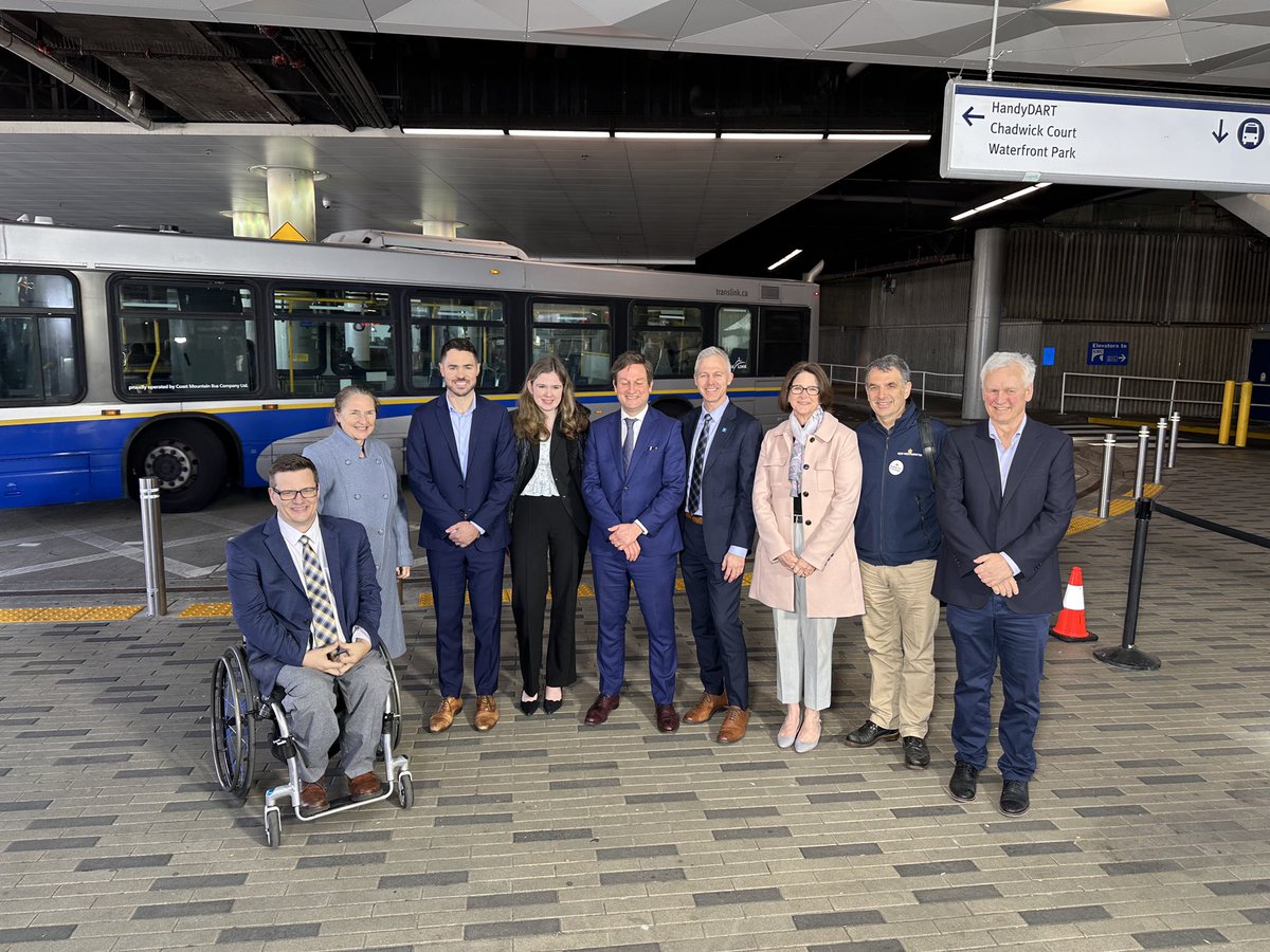 Great to join @Rob_Fleming this morning as he announced $300 million in transit funding to support @TransLink with putting more buses on the road, and expanding SeaBus and HandyDART service hours for the people that depend on transit! news.gov.bc.ca/30720