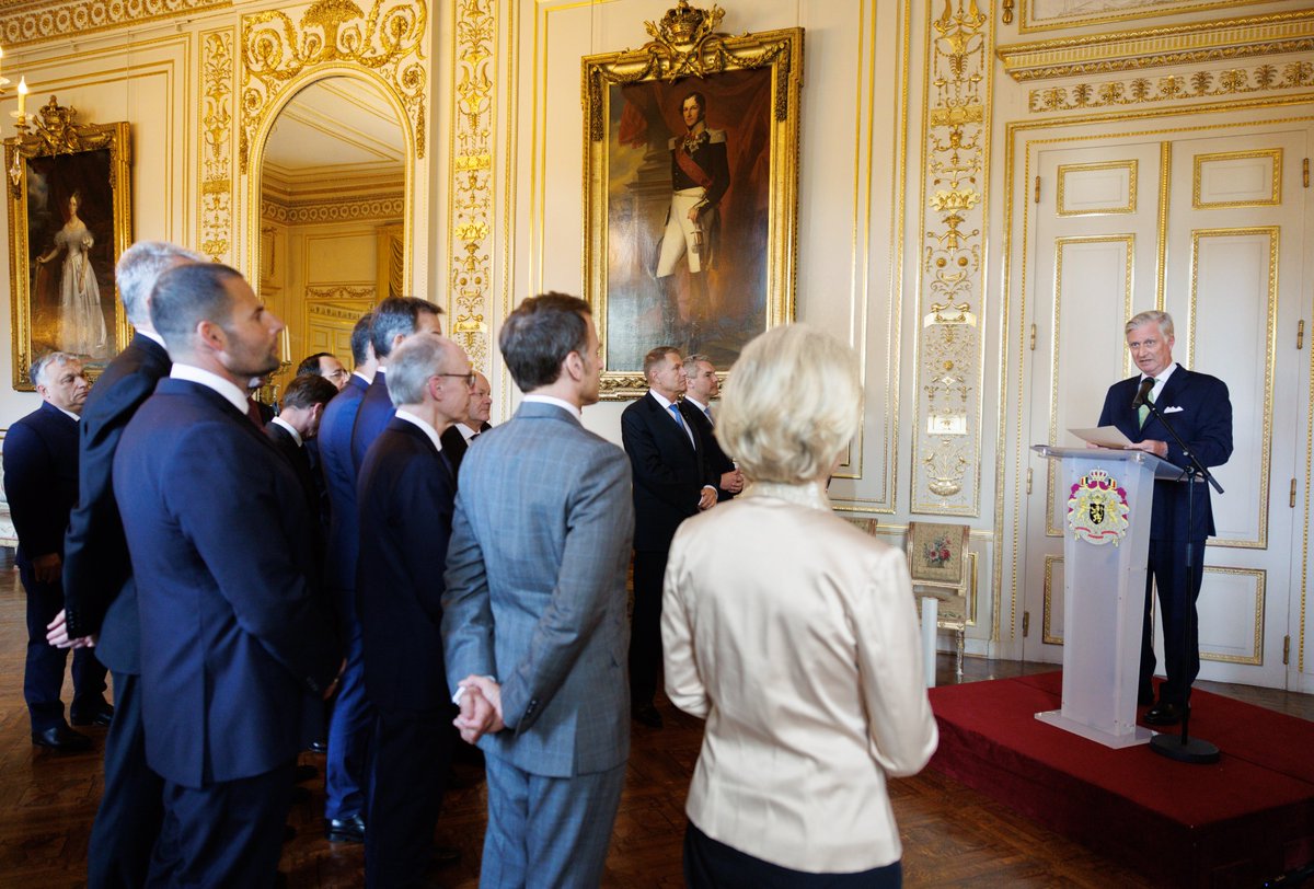 🇧🇪🇪🇺 A l’occasion du Sommet européen extraordinaire de ces 17 et 18 avril organisé dans le cadre de la présidence belge de l’UE @EU2024BE, le Roi reçoit les membres du Conseil européen, les chefs d’État et de gouvernement des Etats membres,au Palais royal.