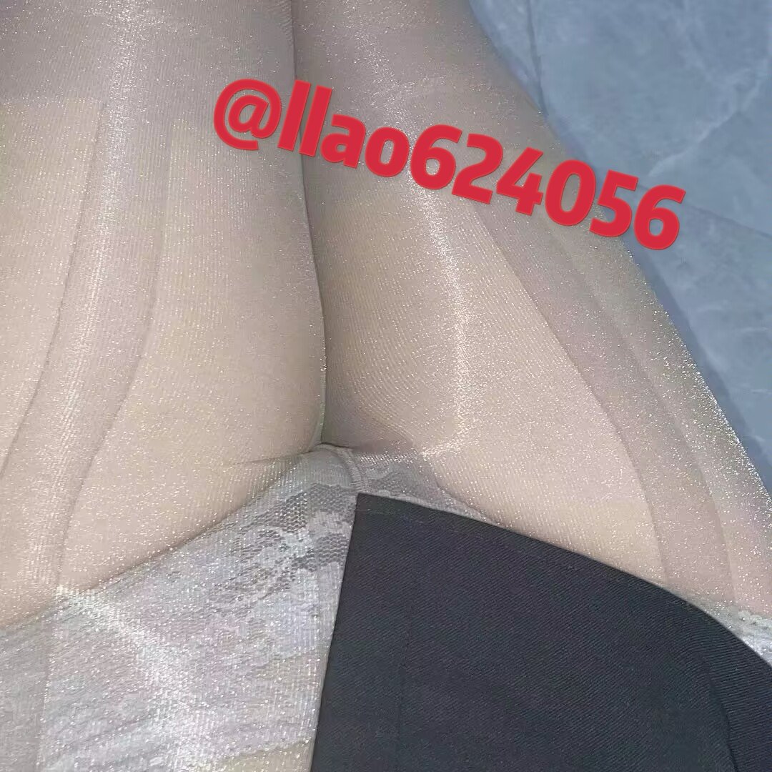 最近买的好看的丝袜  嘿嘿