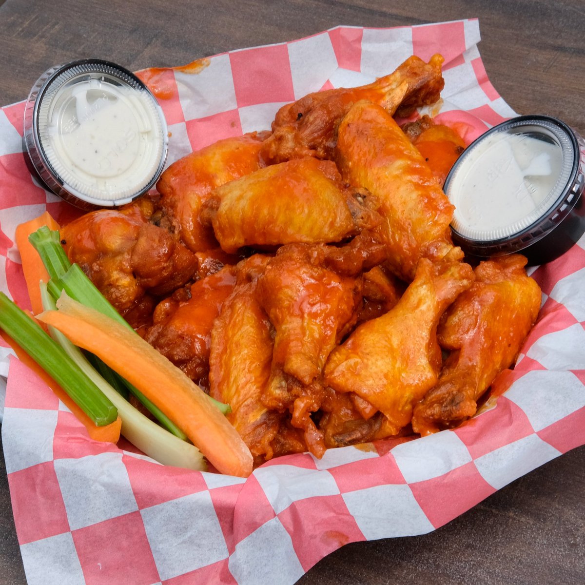 It’s Wednesday. Get the wings. 🔥

Open today at 11am. Pickup & Delivery available. Call for pickup: (773) 661-1573. View menu & delivery at beckschicago.com

#chicagobars #lincolnpark #lincolnparkchicago #chicagoeats #chicagofood #chicagosbest #eeeeeats