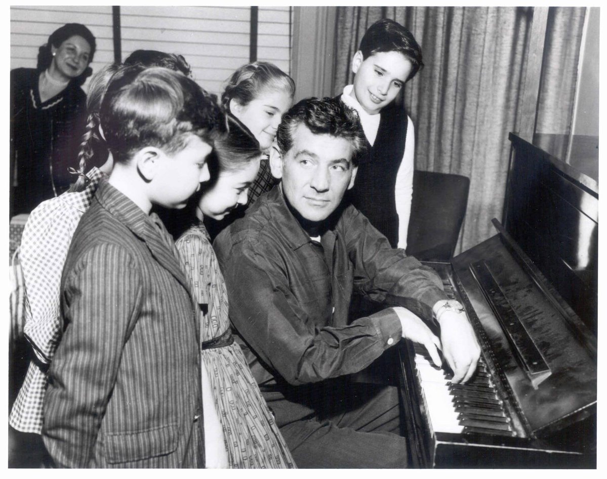 LennyBernstein's tweet photo. "And what have teachers got to do with music? The answer is: everything. . . The trouble is that we don't always realize how important teachers are, in music or in anything else."
Leonard Bernstein, 1961
Young People's Concert: A Tribute to Teachers
[📸 Roger Englander] https://t.co/T9R4gmmyGm