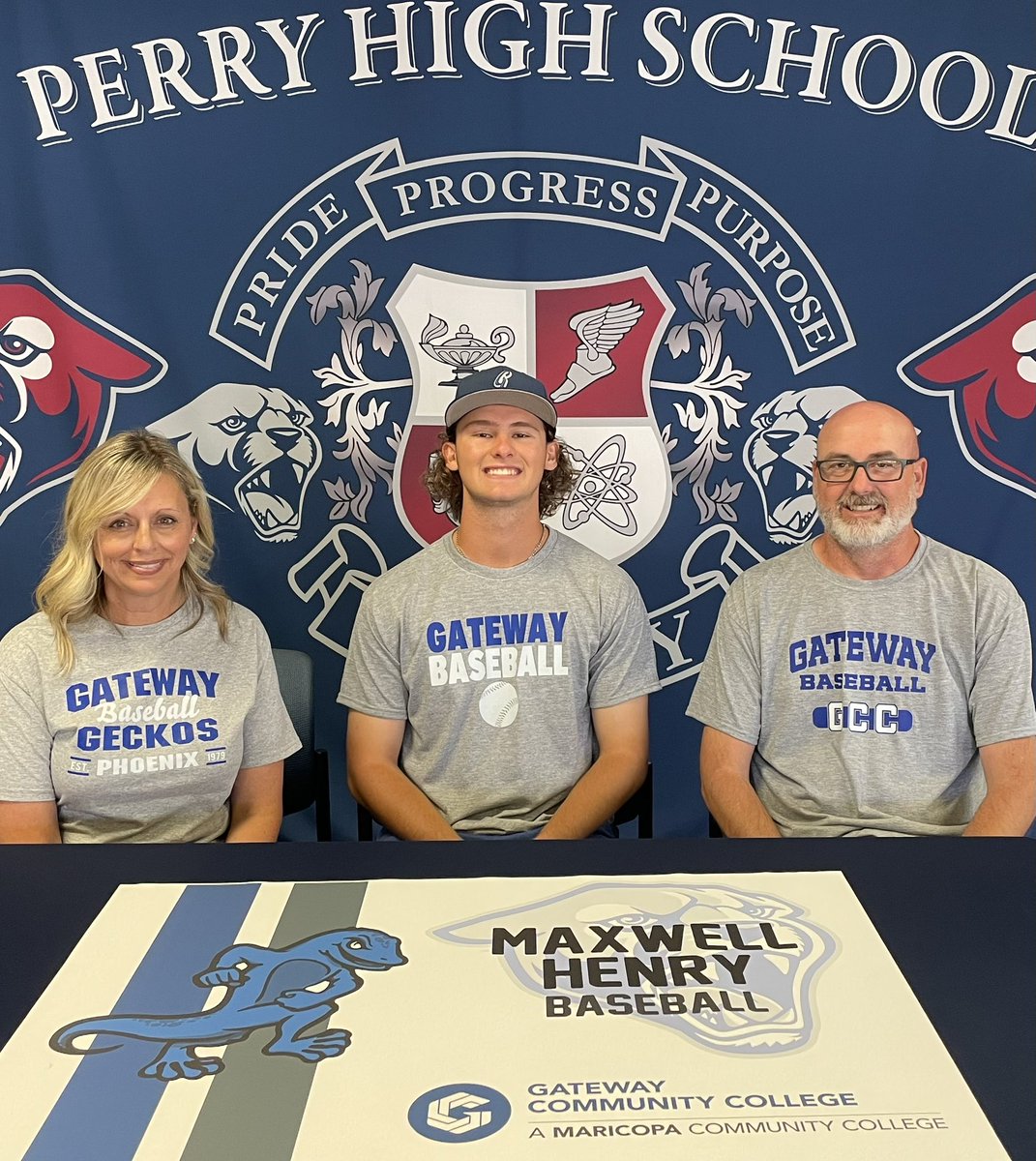 perry_pumas's tweet photo. Congrats to Maxwell Henry on his commitment to Gateway Community College for Baseball!
@Max_Henry22 https://t.co/hkSTT2dBXW