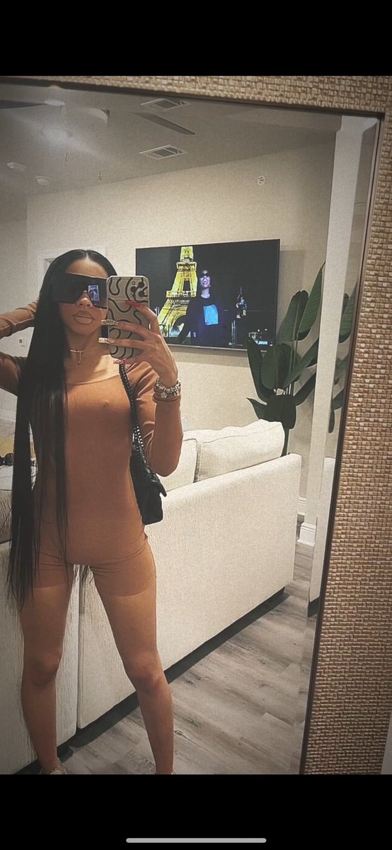 breionasimone's tweet image. Tell them bitches take a seat, i know that they cant stand me 🫦 . #backontwitter