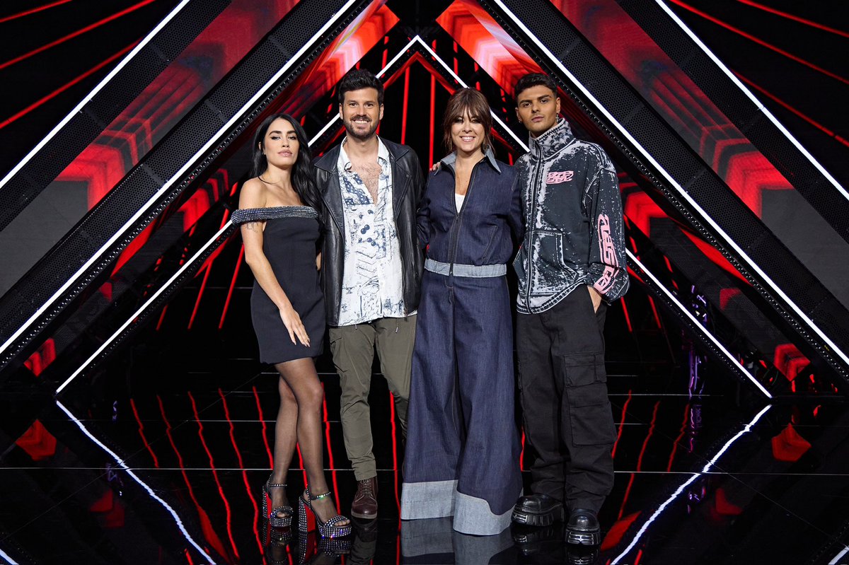 AbrahamMateo's tweet photo. Familia en 10 minutos arrancamos!!🔥
@FactorXspain 
@telecincoes https://t.co/AysEjTbToK
