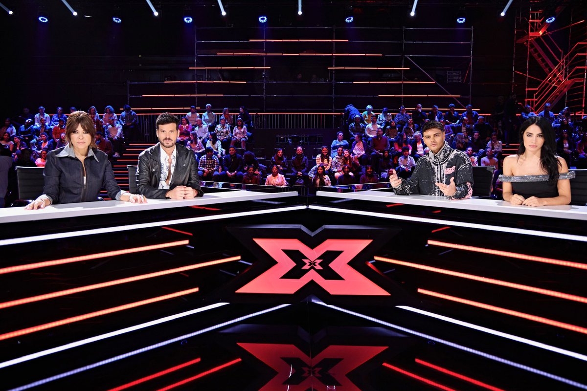 AbrahamMateo's tweet photo. Familia en 10 minutos arrancamos!!🔥
@FactorXspain 
@telecincoes https://t.co/AysEjTbToK