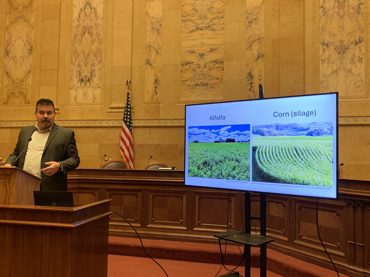 hzoerb's tweet photo. At the state Capitol, @RuarkLab is talking about conservation, cover crops and manure @StateRelations @WisAlumni @UWMadisonCALS @dairy_hub https://t.co/zxnMegjtNF