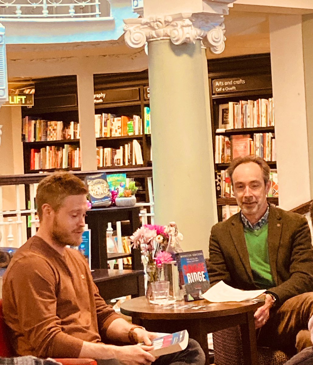 @MrMorganGreene on his fantastic new novel Savage Ridge @swanseastones this eve 📚📚 Gorgeous setting and a fascinating discussion with the always brilliant @ABiltonAuthor @canelo_co