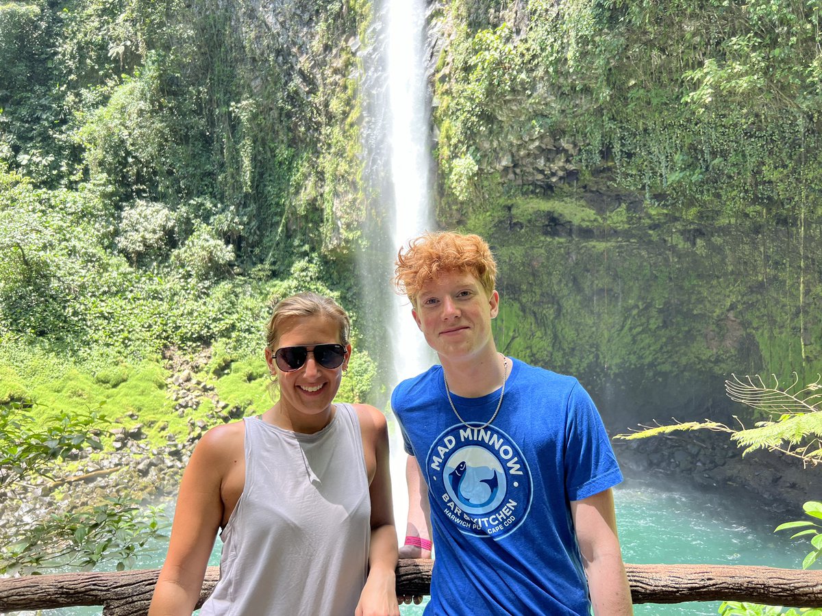 DoctorJOtto's tweet photo. La Fortuna Waterfall @MonomoySchools @ScienceWithMrB @MRHSMsOliver #MonomoyInCostaRica2024 https://t.co/T3Yt7tmC6s