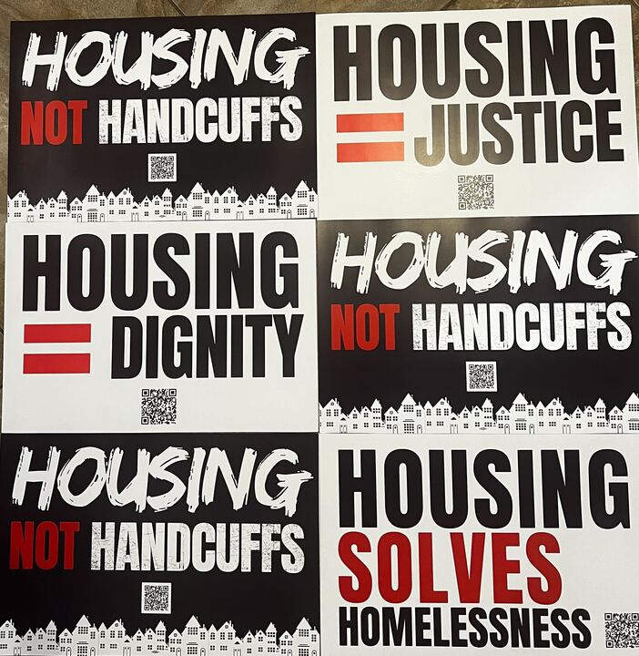 Well I guess we are doing this. 

See you Monday. 

johnsonvgrantspass.org

#HousingNotHandcuffs #johnsonvgrantspass