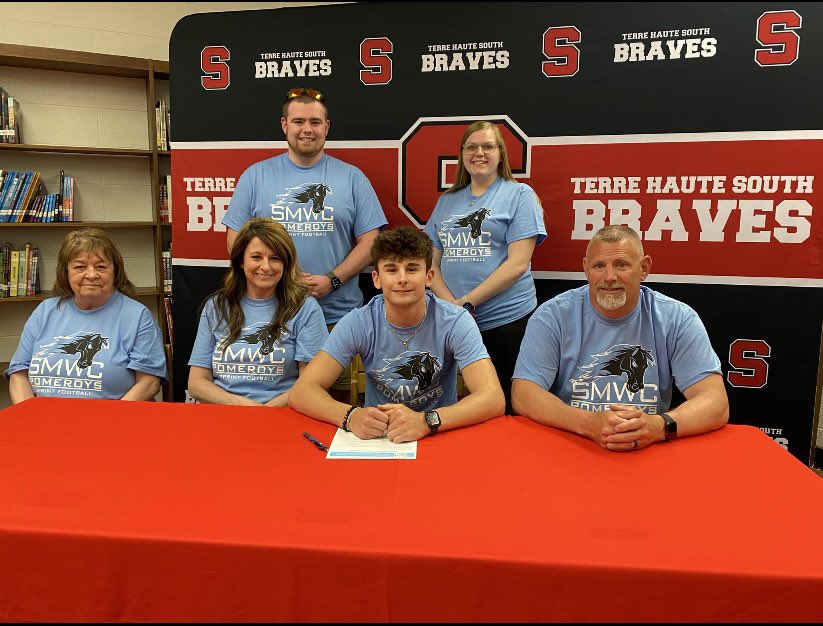 THSBravesFB's tweet photo. Congratulations to @Bronsonh05  for signing with Carroll University and @GavinW06 for signing with Saint Mary’s of the Woods College to continue their playing careers!!!! https://t.co/ThUcjjEGxZ