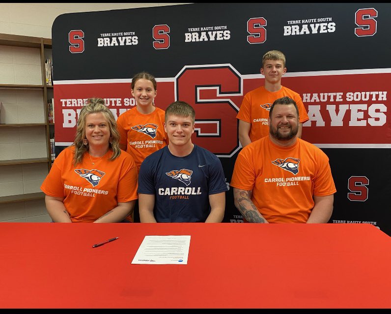 THSBravesFB's tweet photo. Congratulations to @Bronsonh05  for signing with Carroll University and @GavinW06 for signing with Saint Mary’s of the Woods College to continue their playing careers!!!! https://t.co/ThUcjjEGxZ