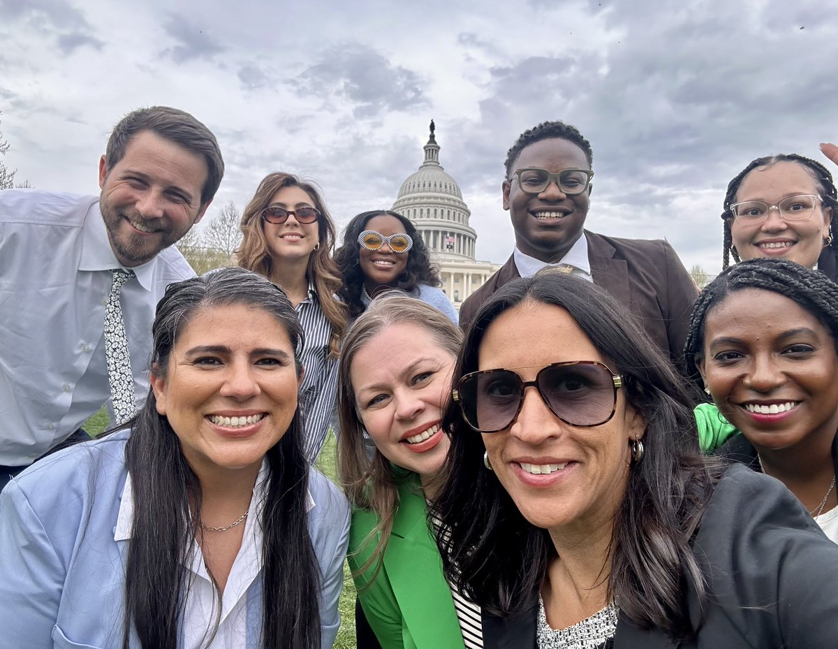 The Texas team has had an incredible and productive experience advocating for education excellence and equity at EdTrust’s Hill Day! 🏛️ @EdTrust #AdvocatesinAction @younginvincibles @e3alliance @goodreasonhouston @teachplusTX