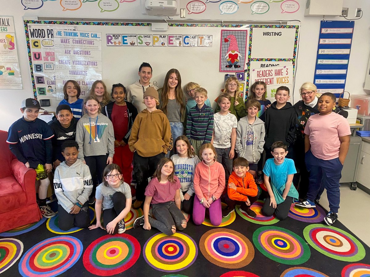 Minnesota Wild Gives Back tweet media