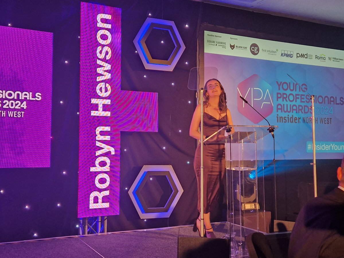 Our @RobynInsider takes to the stage at #Insideryoungprofs