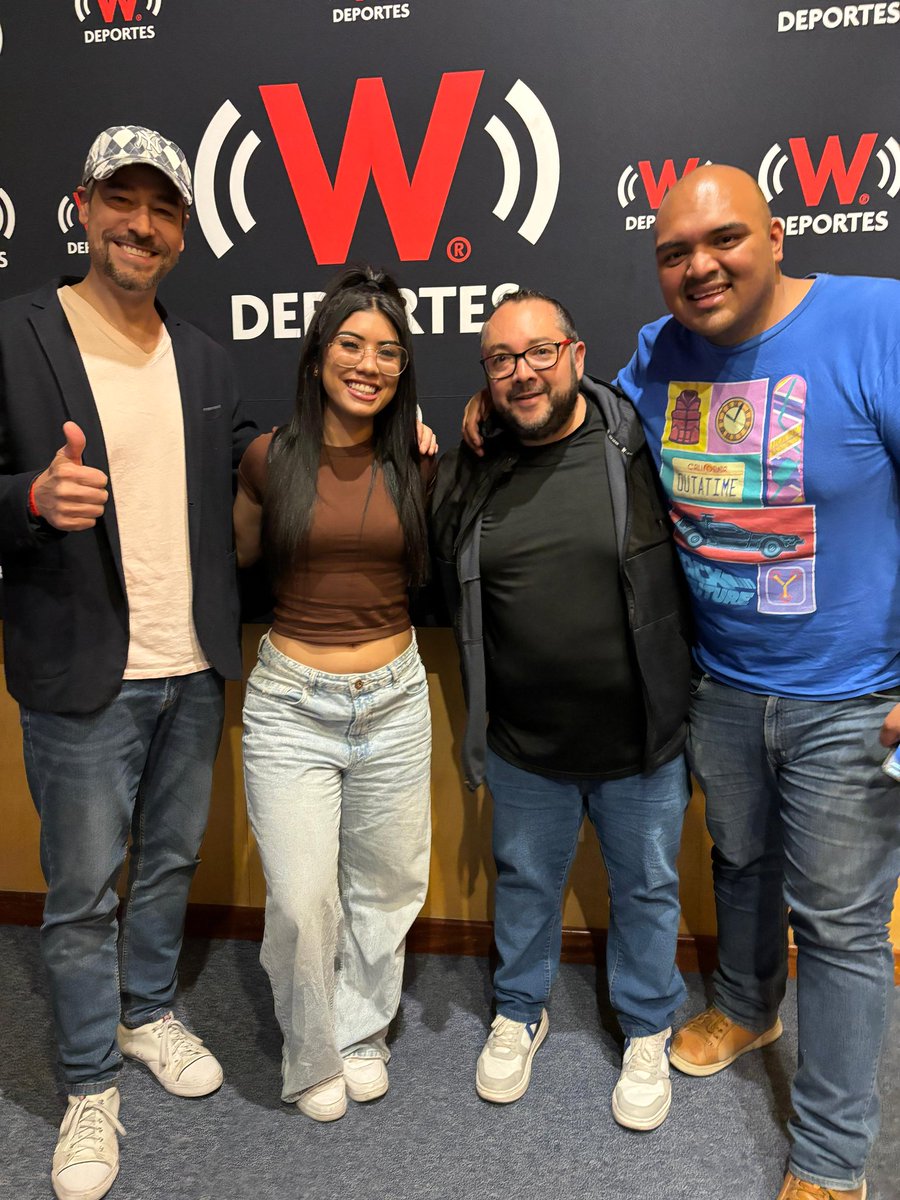 Gran programa en @deportesWRADIO 730 AM con @LaCatalinagar, luchadora estelar del @CMLL_OFICIAL, junto a @hugomarcelomx, @RV_Icaza y @kala_arre 😃👏🏽. Los esperamos este jueves con más Abucheosss…