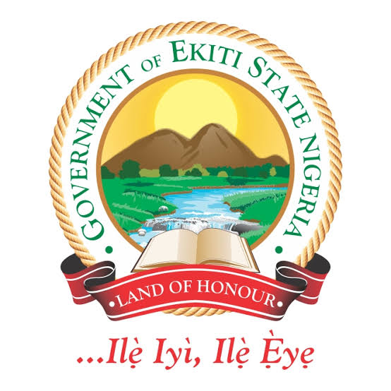 @AKURECITY @OndoStateGovt @ODSGNigeria @InsideOsogbo @Osun_State_Gov #EKITISTATE
Ekiti State ( Ìpínlẹ̀ Èkìtì) is a state in southwestern Nigeria.
The state is One of the smallest states of Nigeria, Ekiti State was carved out from a part of Ondo State in 1996 and has its capital as the city of Ado-Ekiti 
The seal of Èkìtì-State.(@ekitistategov)