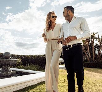 With changing societal norms &amp; evolving perspectives, couples often find themselves in a grey area between casual dating &amp; committed relationships. Here’s our take on the distinctions between dating and relationships. 

itsjustlunchdc.com/blog/defining-…