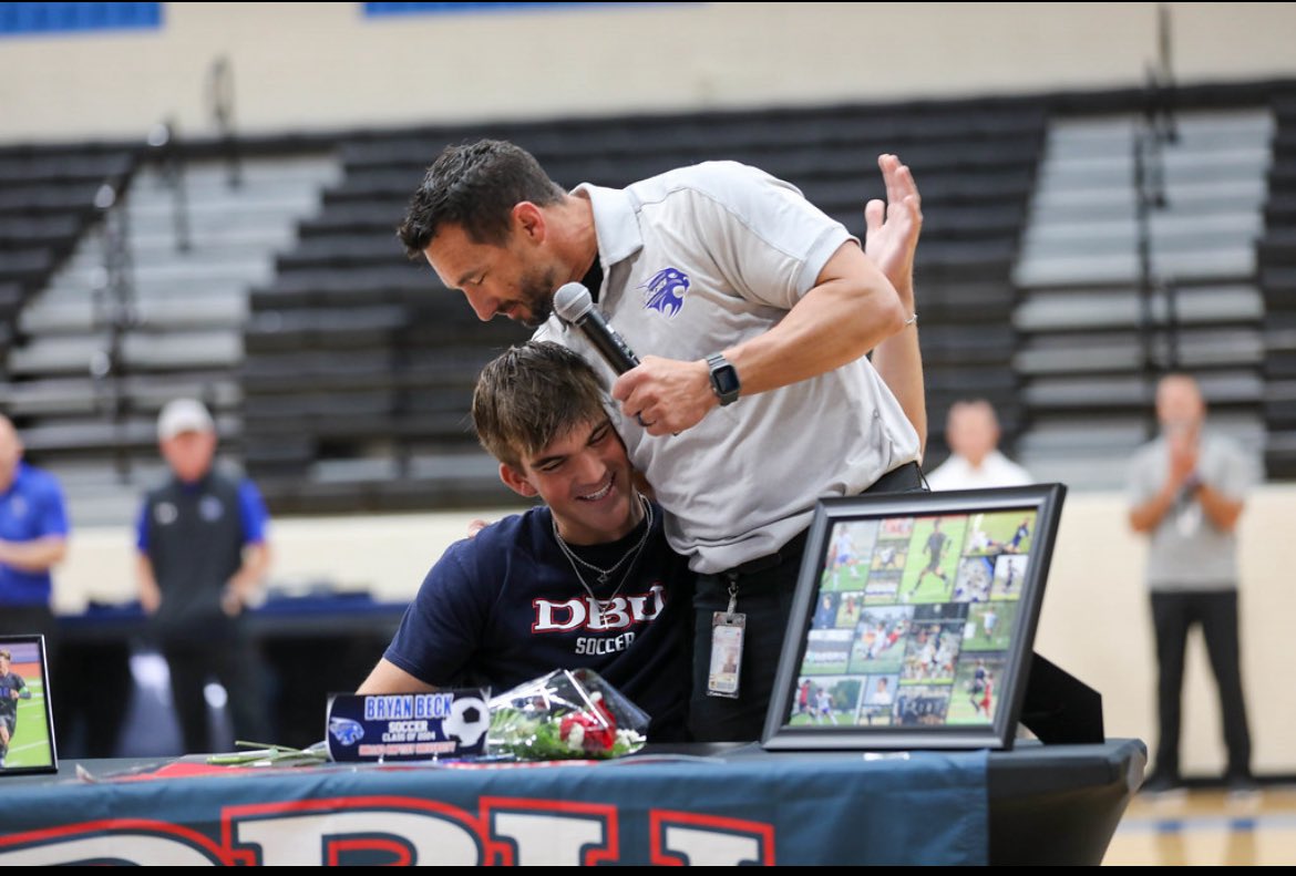 BryanBeck_2005's tweet photo. Signing Day at @ByronNelsonHigh this morning.  Thanks to everyone who came out to support me.  Huge thank you to my family for always being my biggest fans. @bnhsmenssoccer @Gosset41 @50_50Pod @DBUMensSoccer @PrepSoccerTX @SolarSoccerClub https://t.co/6EIquiu3J9