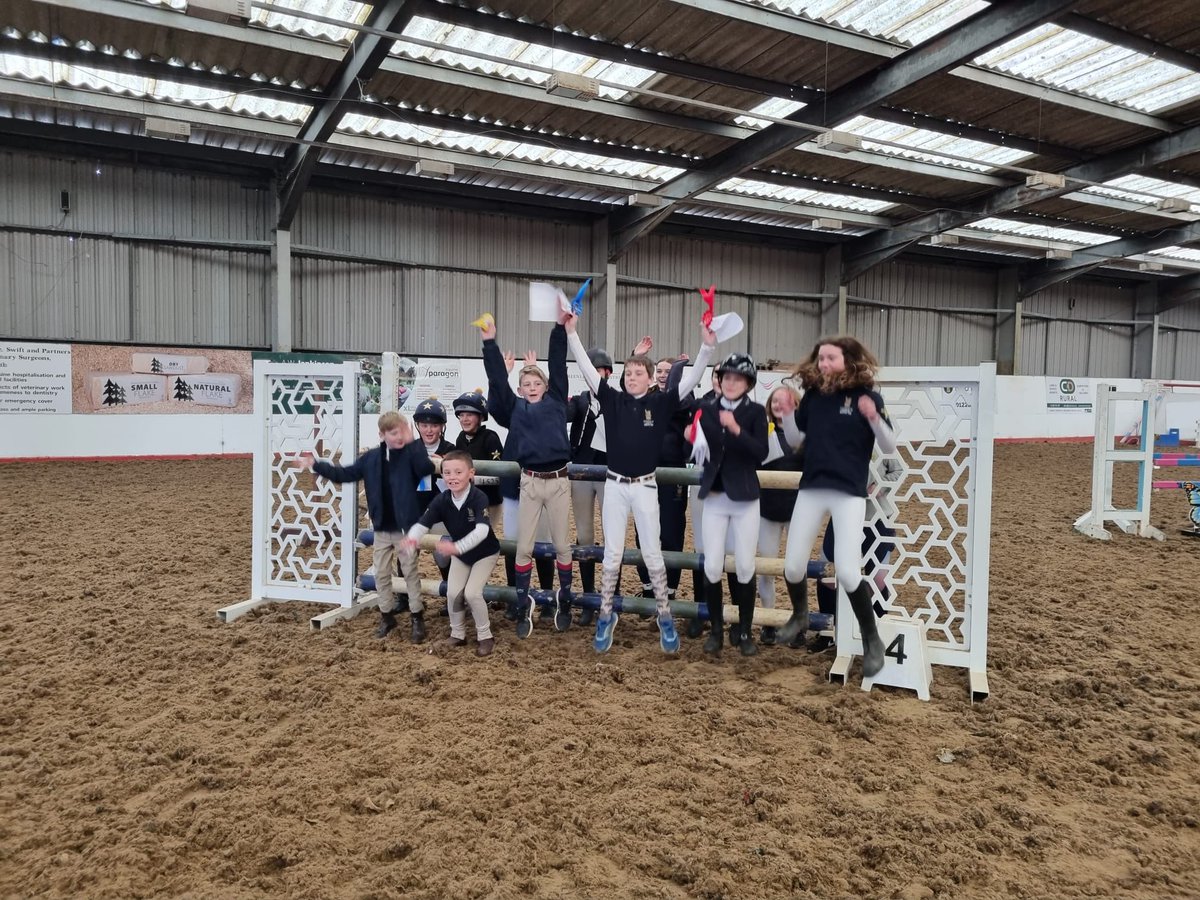 Amazing day today at Greenland’s with our prep riders @Sed_Equestrian team The improvements made by all of the riders makes me feel very proud they were amazing @Sedbergh_Prep 🤩 #Courage #FriendshipGoals