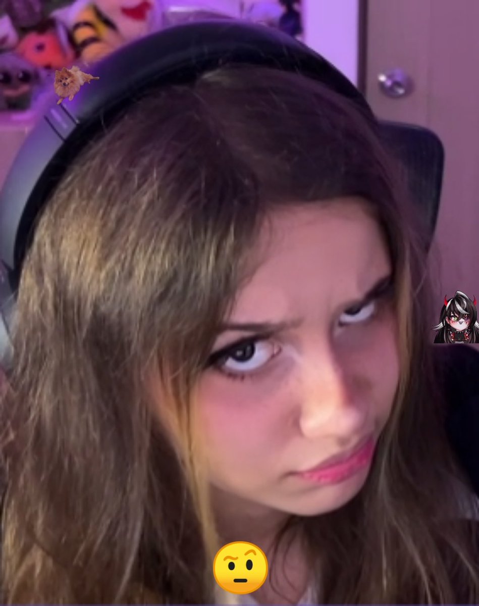 Editkukis's tweet photo. 🤨 
(Escondí a una Emi gótica chiquita y al pana Terry, ¿Pudiste encontrarlos?) #Memekukisface #Emikukis #Emikukismemes https://t.co/1evQmwO45O