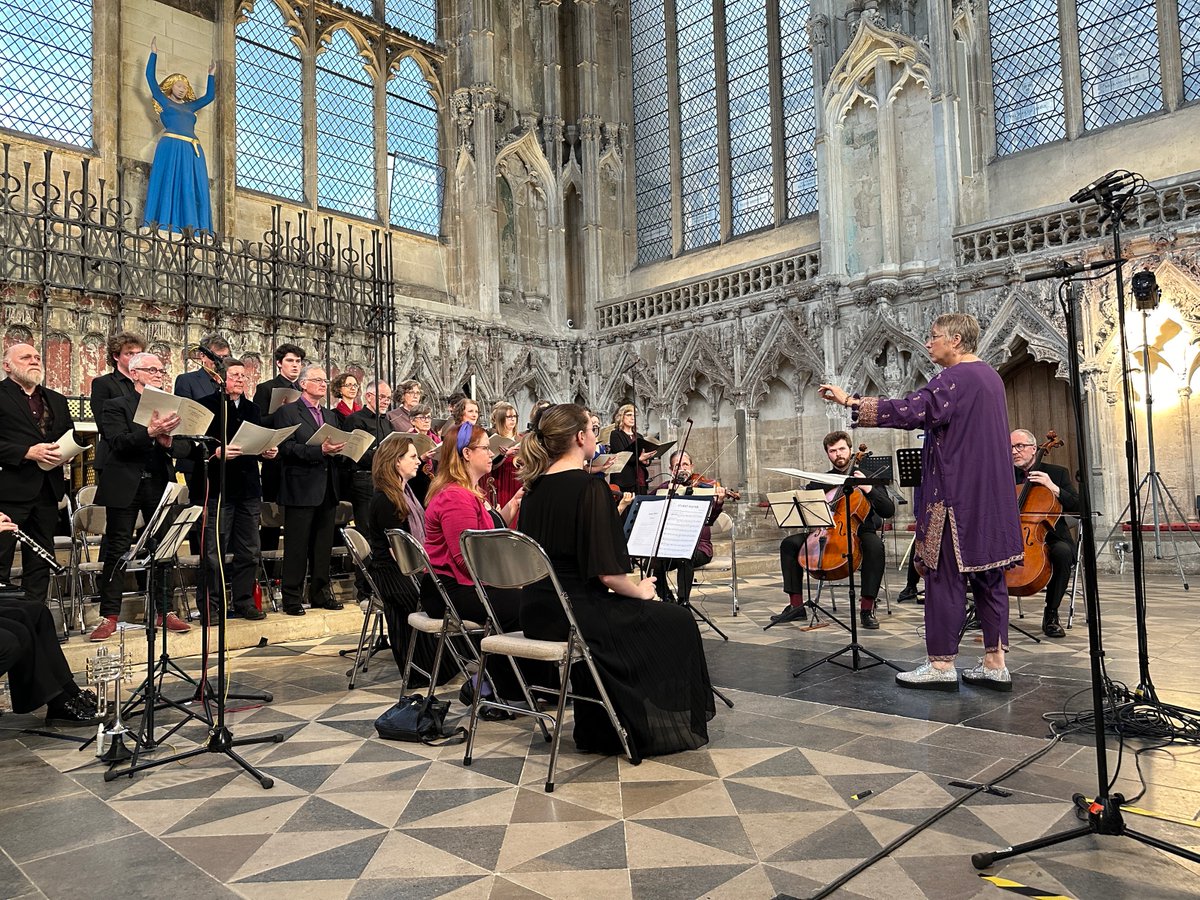 I am listening to Roderick Elms' Music recording of the Stabat Mater a second time this evening, it is terrific and I feel overwhelmed with gratitude. The acoustic of the Lady Chapel really brings out the quality of the singers and orchestra. Links soon.