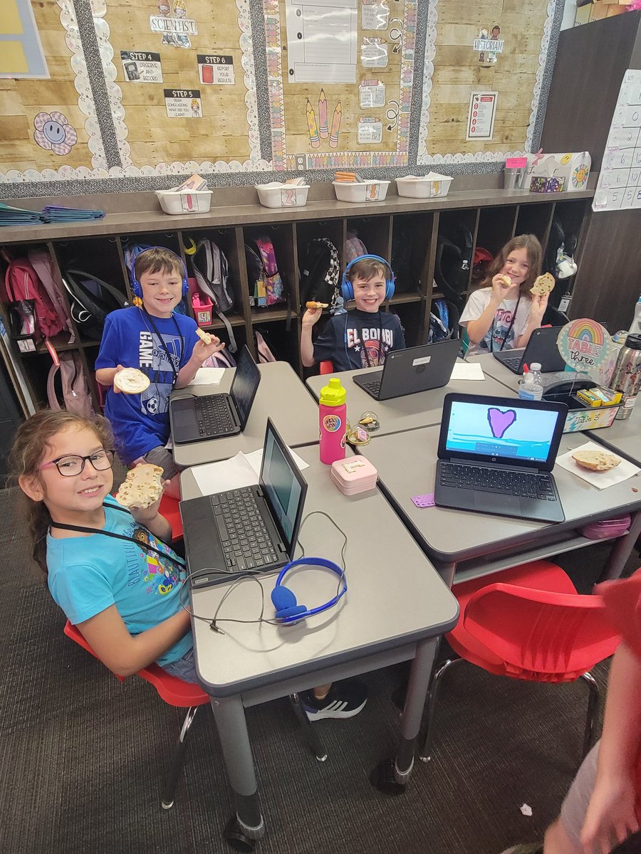 2ndGrade4Ever's tweet photo. Our story this week is "Where On Earth is my Bagel." Some of my students had never had a bagel before, so we had to do a bagel tasting. They loved them! #NCExcels https://t.co/rWAbBkQ622