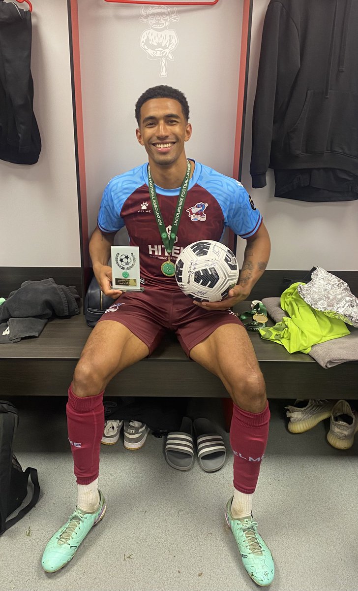 Danny Elliott tweet media