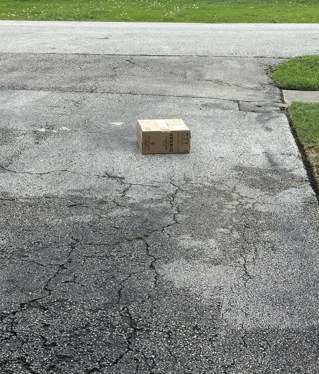 67VWchris's tweet photo. @SpeedSportLife Last year an Amazon driver left a package in my driveway. I missed the notification and it somehow survived an entire night without being stolen https://t.co/md44dt8pWx