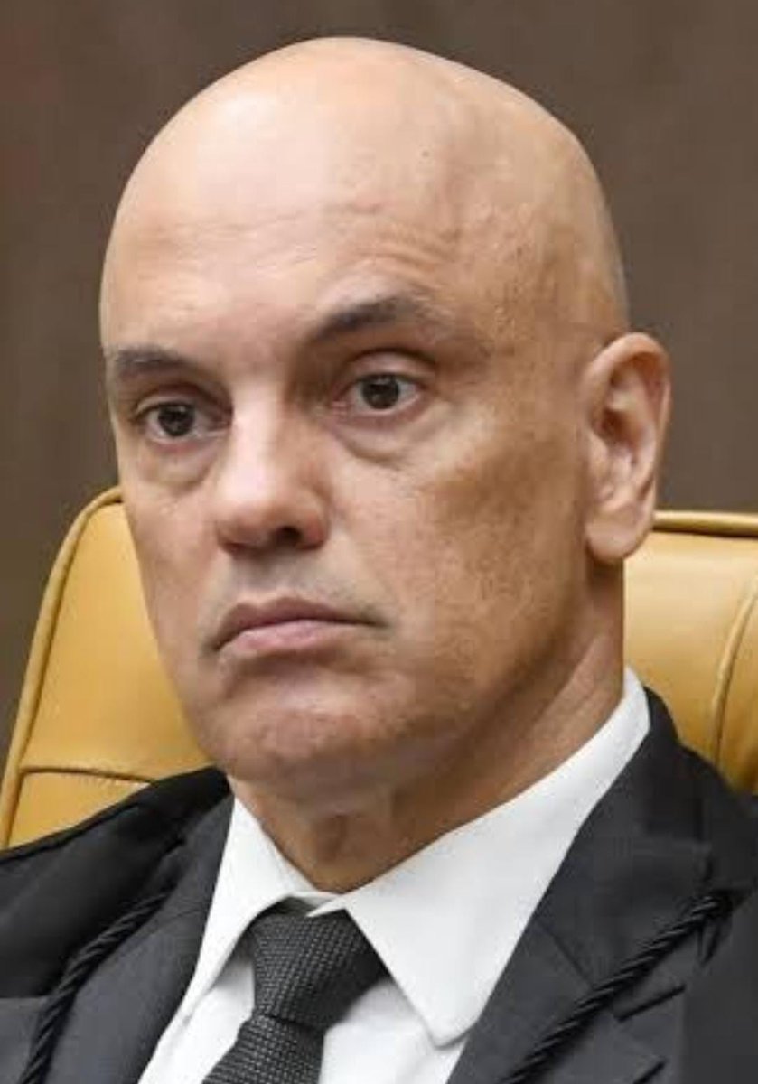 🇧🇷 | CPI's: Após Lira cogitar a instalação de CPI's, Alexandre de Moraes vai pessoalmente ao congresso, sem avisar. Estaria querendo intimidar ou ameaçar o presidente da câmara?