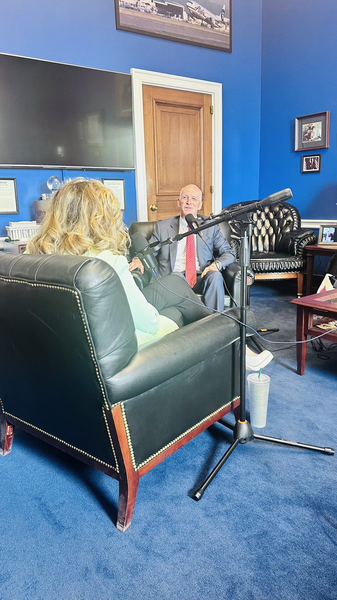 Thanks @RepAdamSmith for sitting down with us to talk about the foreign aid bill and @SpeakerJohnson … as well as Ukraine, Taiwan and Israel. Tune in to @onedecisionpod next week to see how Justin Bieber factored into the conversation about @SpeakerMcCarthy !